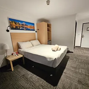 Lodge Econo Rivervale 